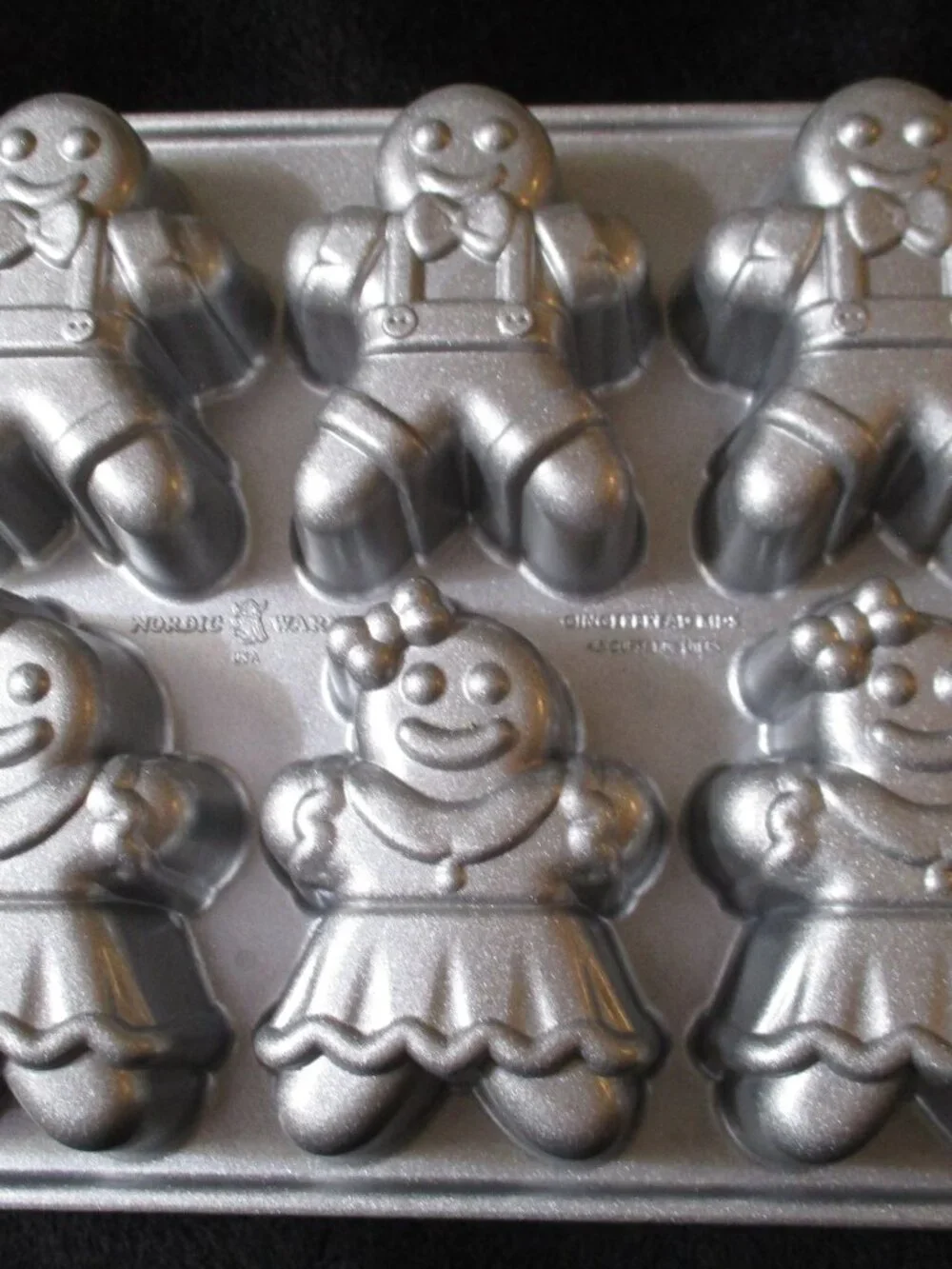 Vintage Nordic Ware USA Gingerbread Kids Baking Pan 4.5 Cups